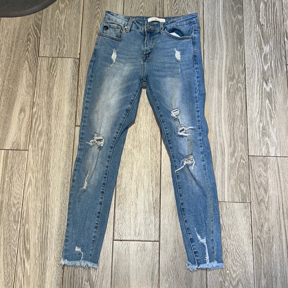 KanCan distressed skinny jeans